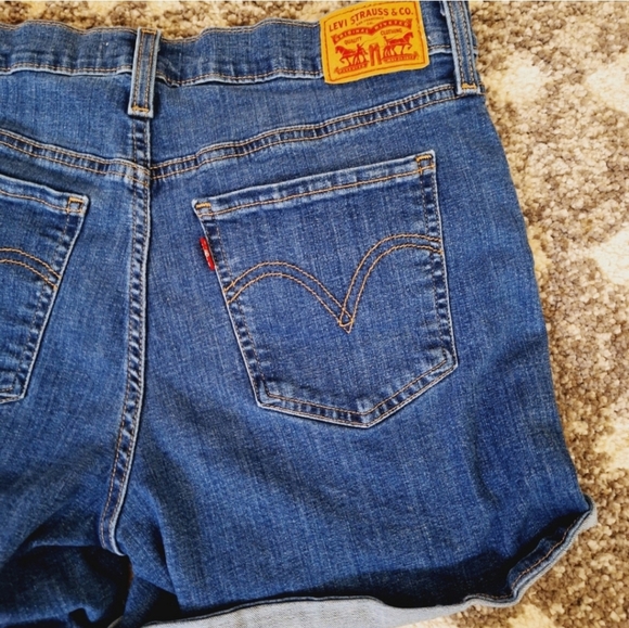 /Levi's 31 Mid Length Essential Denim Blue Jean Shorts SZ 31 - Picture 6 of 8